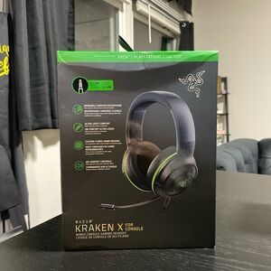 Razer Kraken X Console Headset with Green Highlights